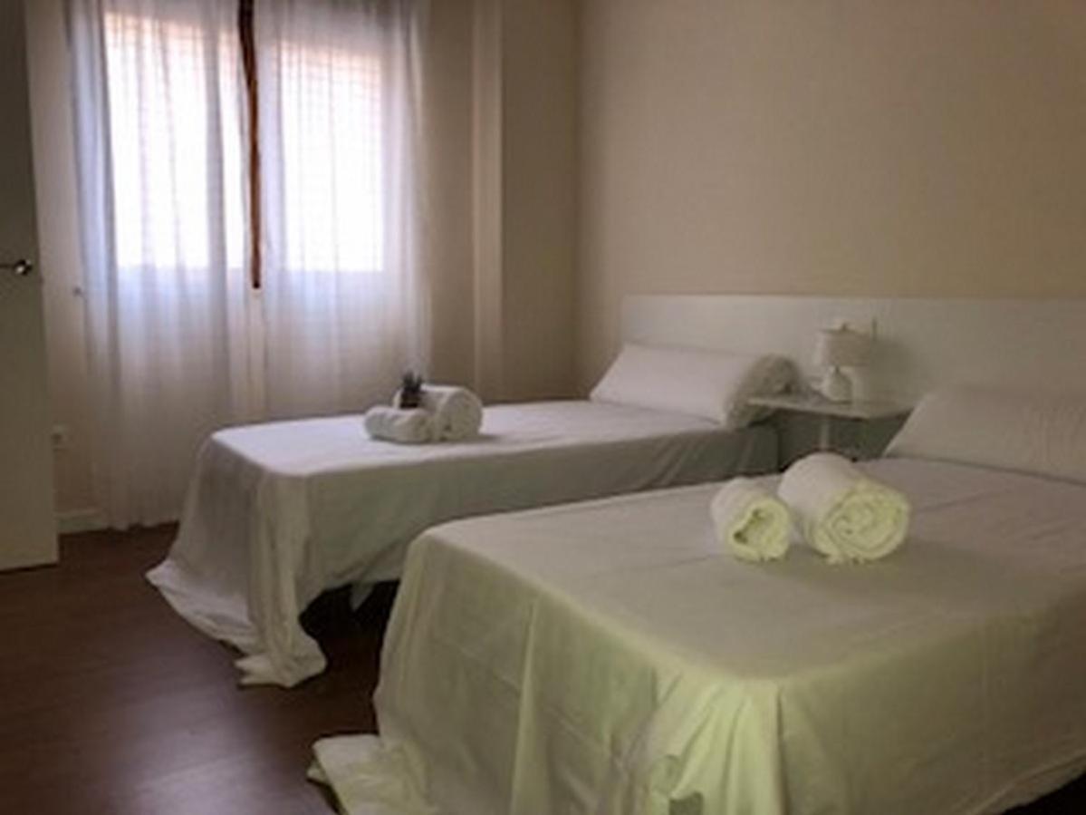 Apartamentos Turisticos Puente Romano Portal 4 Bajo -A Salamanque Chambre photo